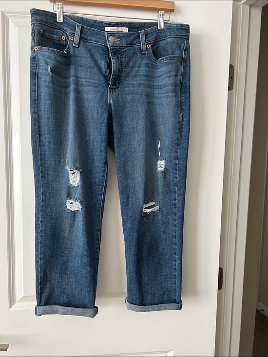 Levi's Denim - Levi's Distressed Boyfriend Jeans in Medium Blue. Size 16W